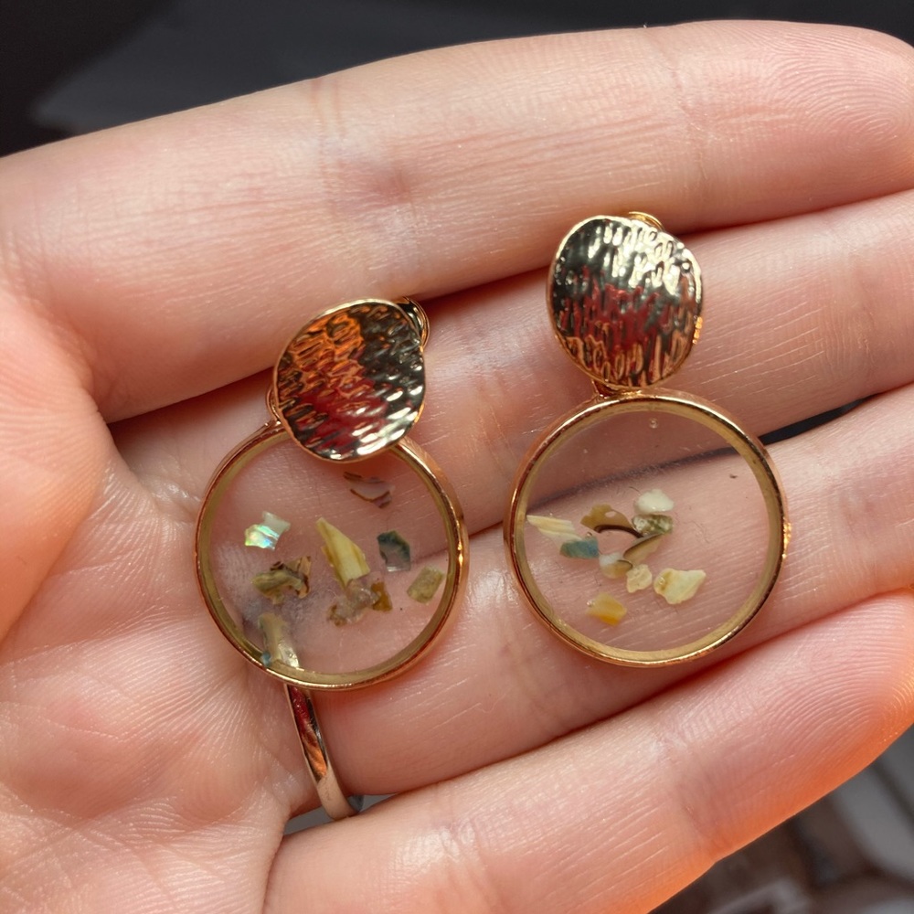 🌟 Fashion Circle Earrings - Picture 3 of 3